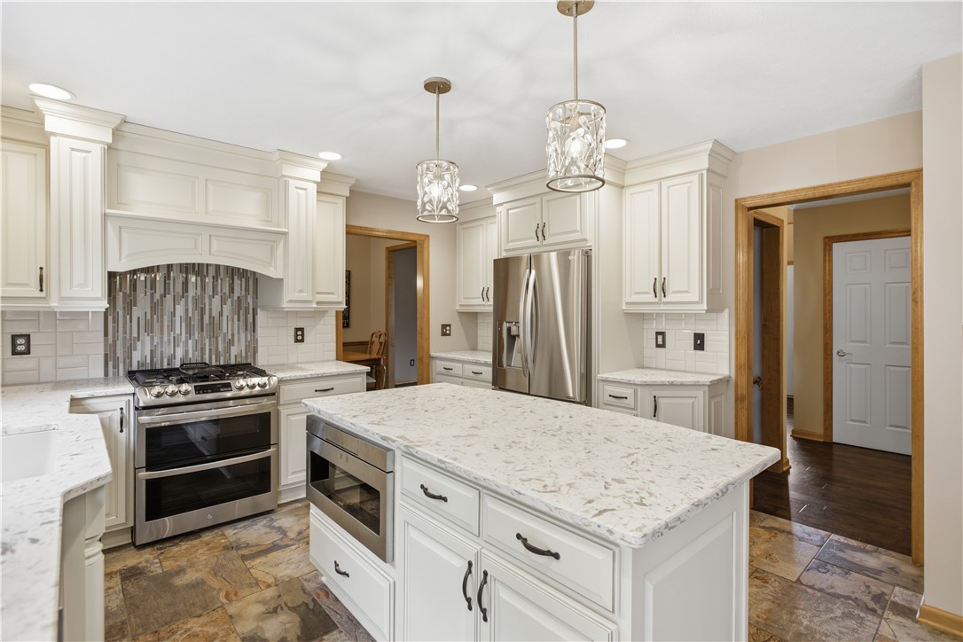 918 Gregory Ct