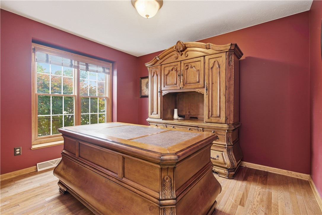 918 Gregory Ct