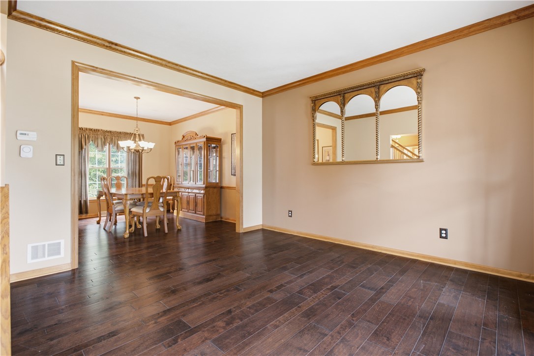 918 Gregory Ct