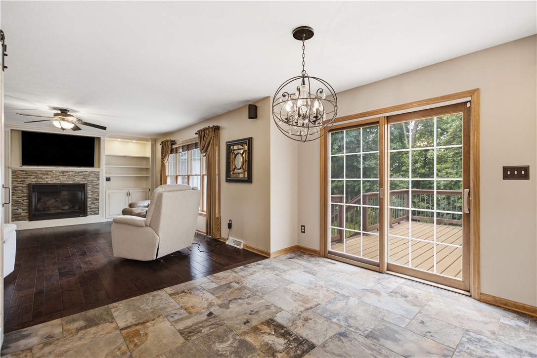 918 Gregory Ct