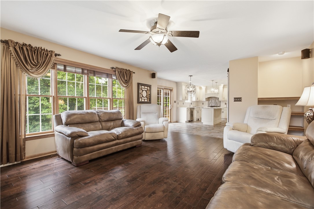 918 Gregory Ct