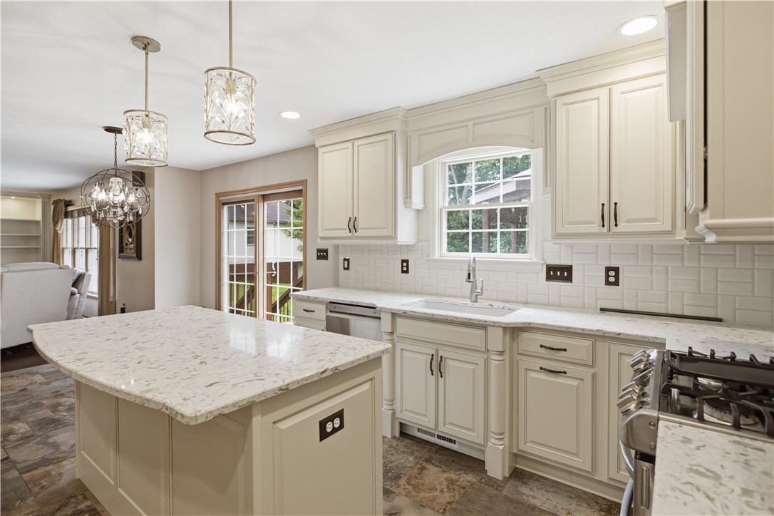 918 Gregory Ct