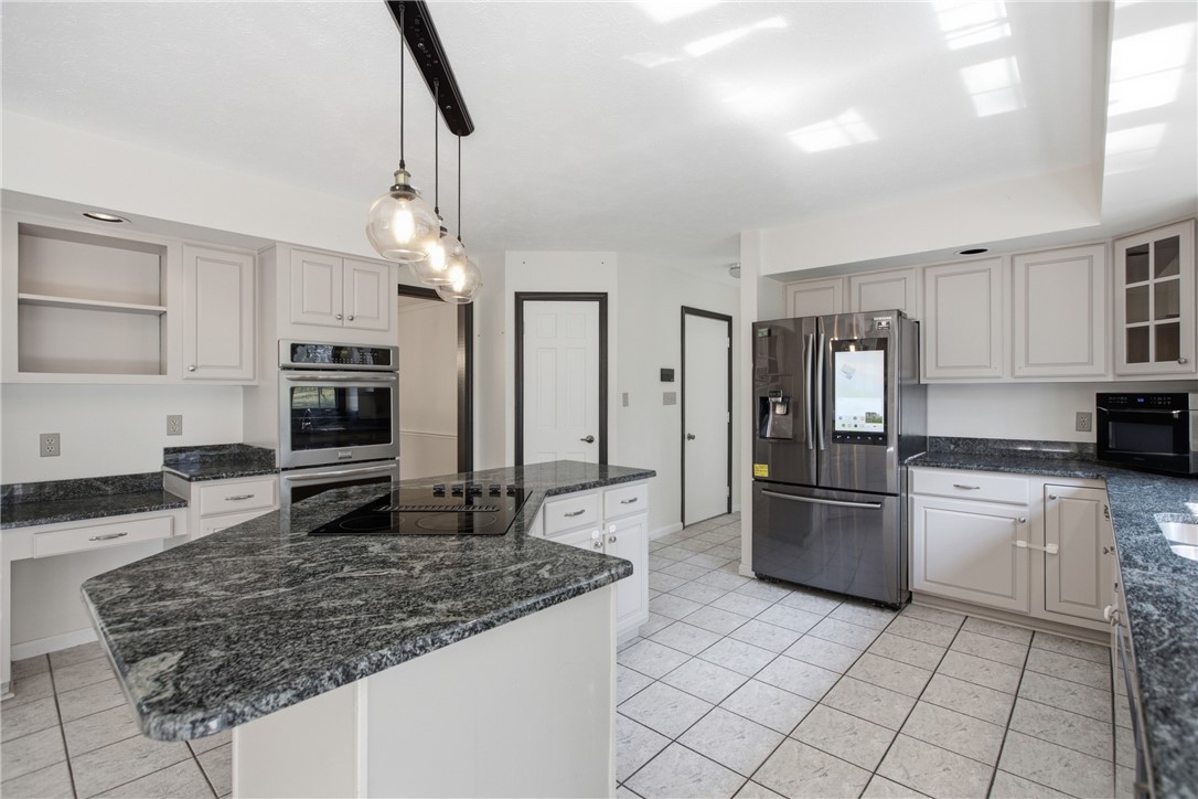 2501 Birchwood Ct