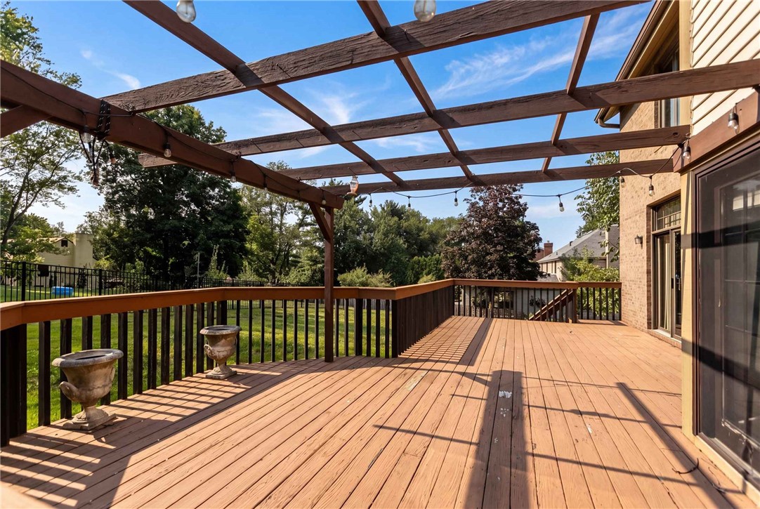 2501 Birchwood Ct