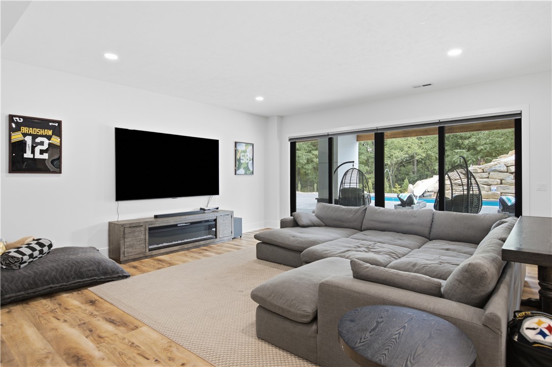 15 Burke Road