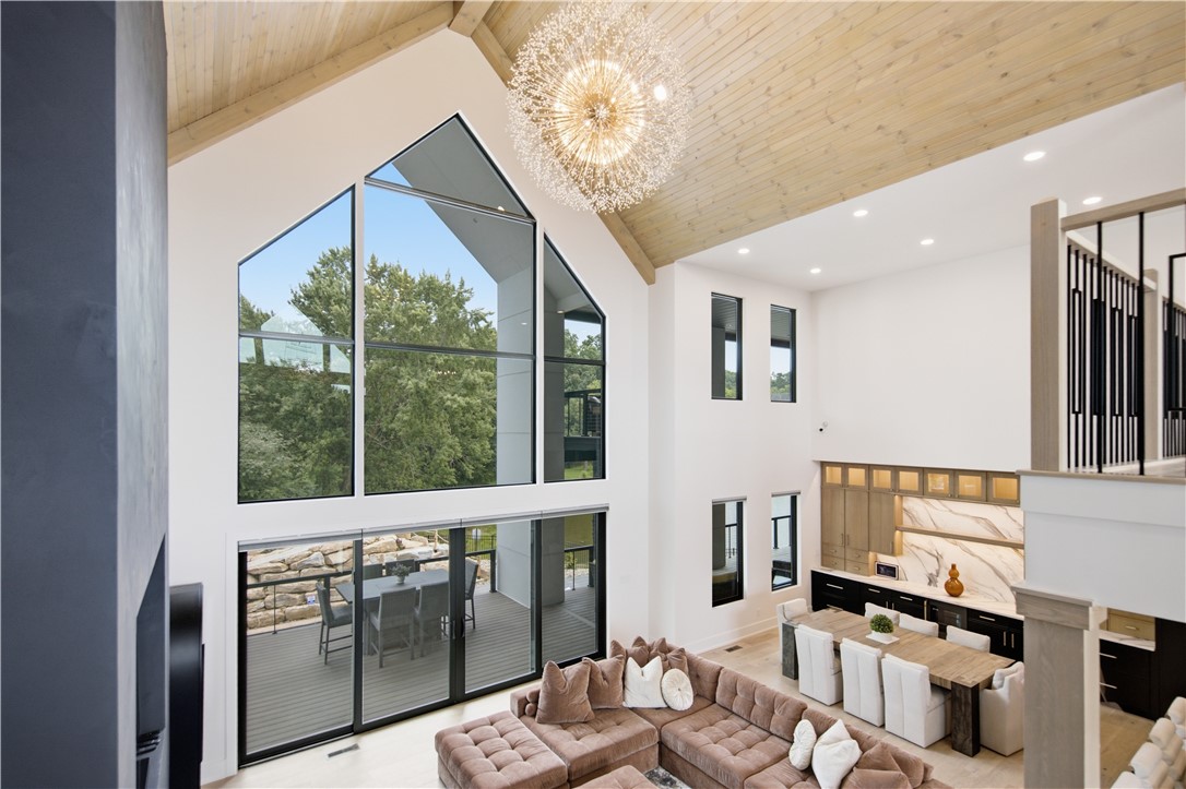 15 Burke Road