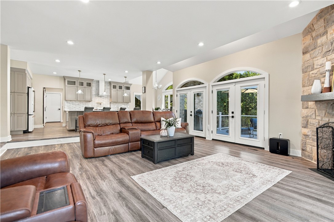421 Lenox Ct