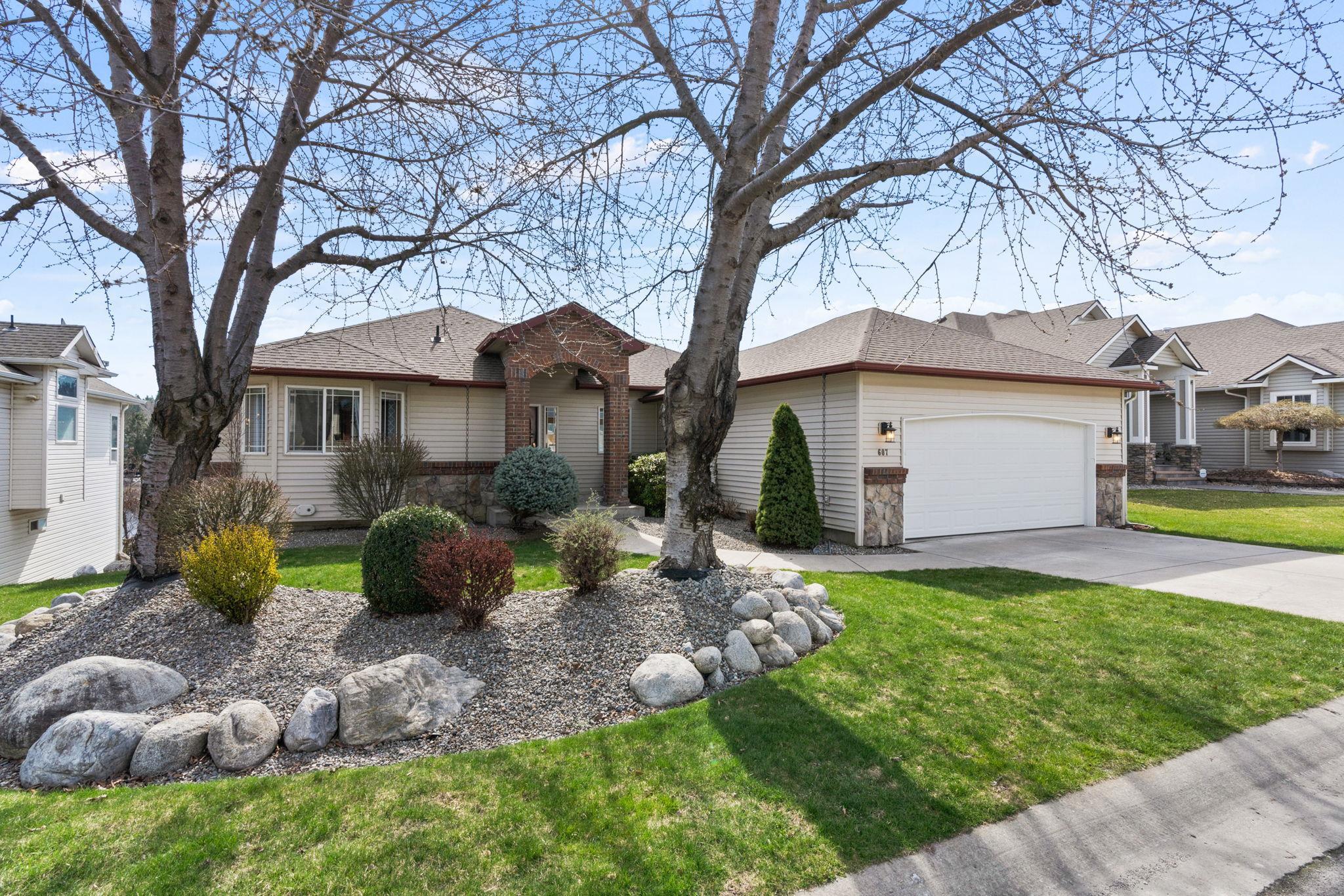 607 S Shelley Lake Ln