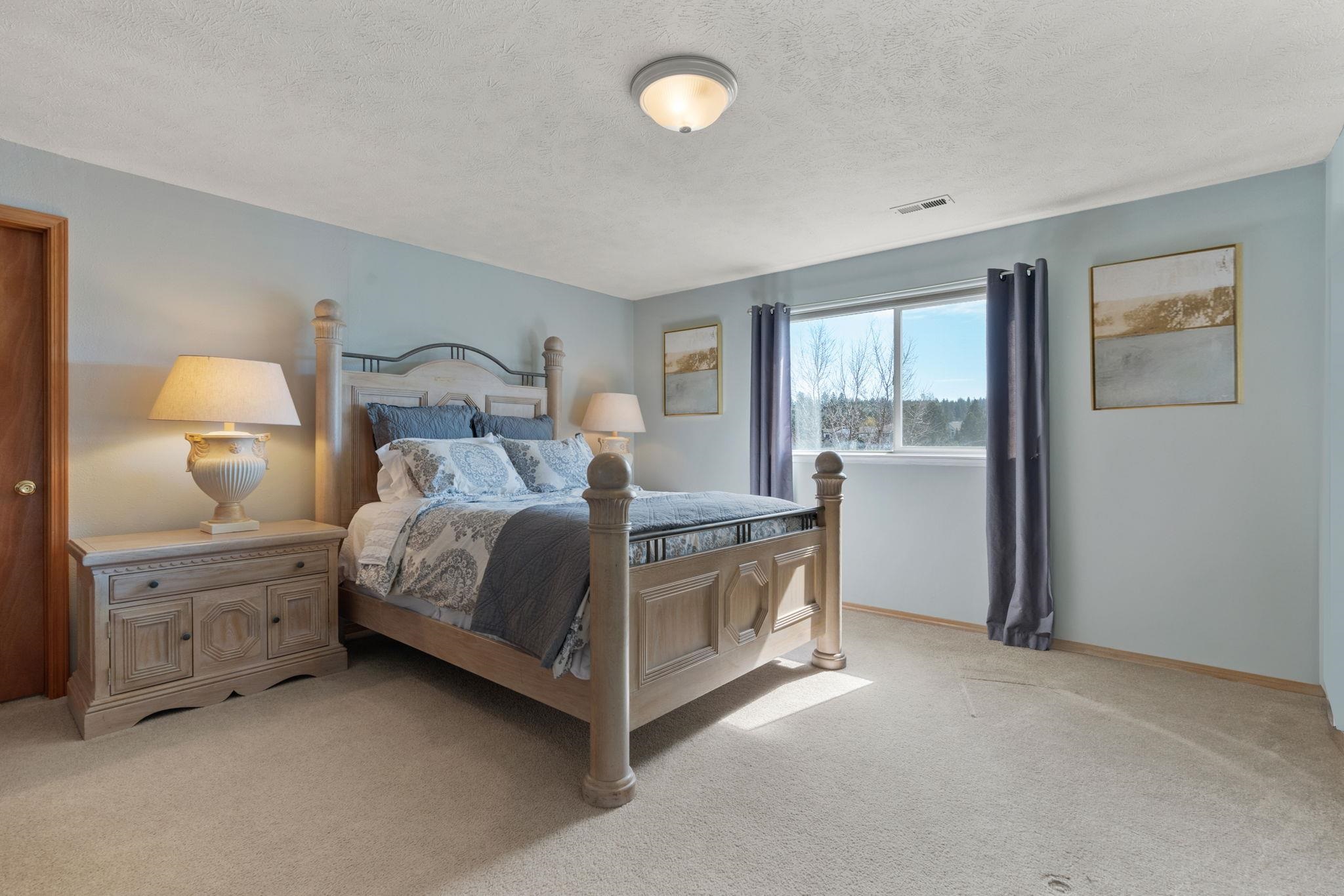 607 S Shelley Lake Ln