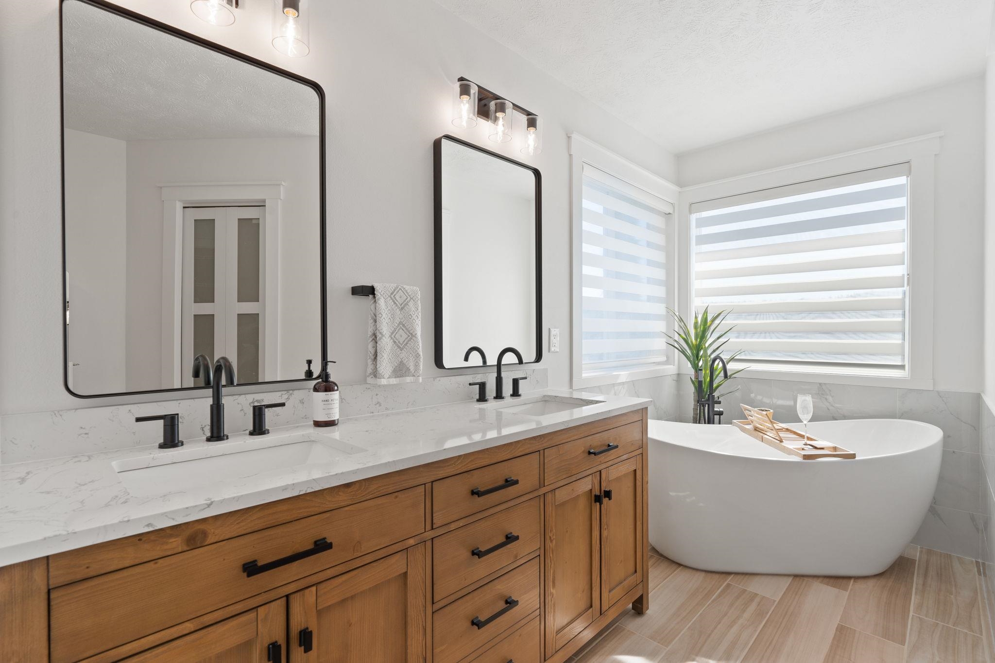 607 S Shelley Lake Ln