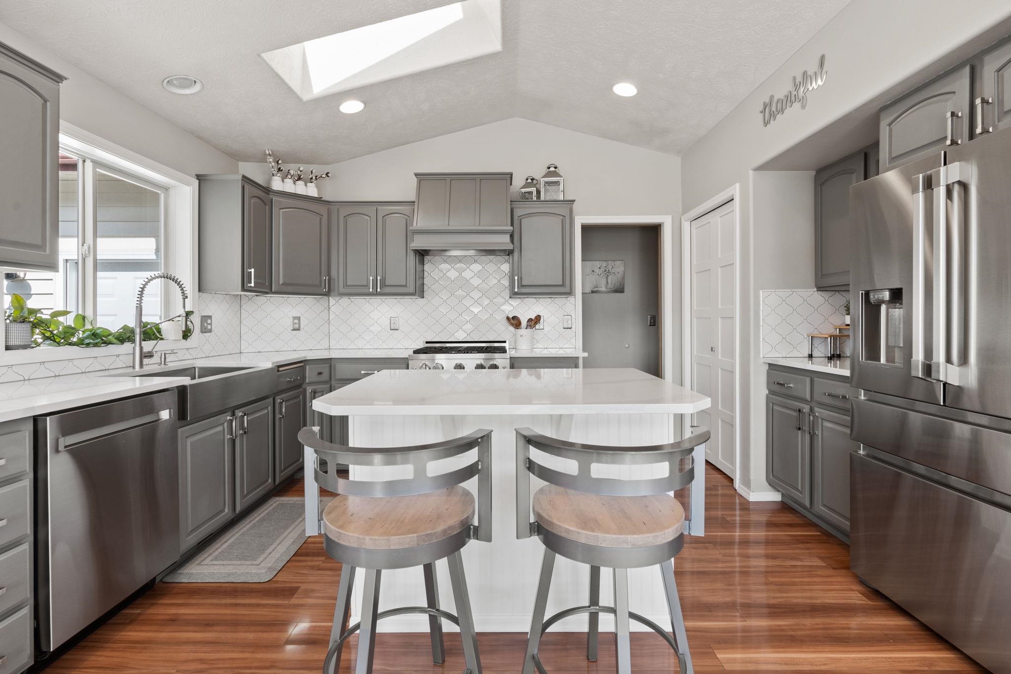 607 S Shelley Lake Ln