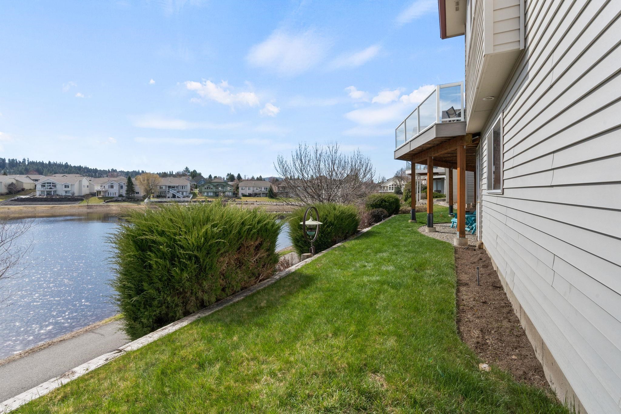 607 S Shelley Lake Ln