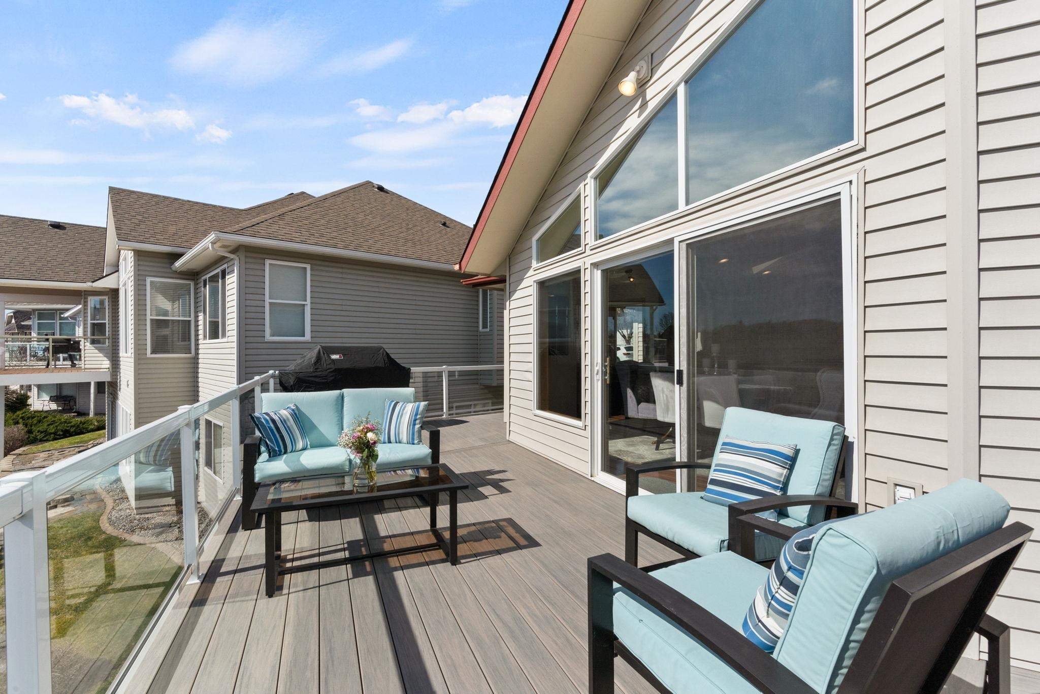 607 S Shelley Lake Ln