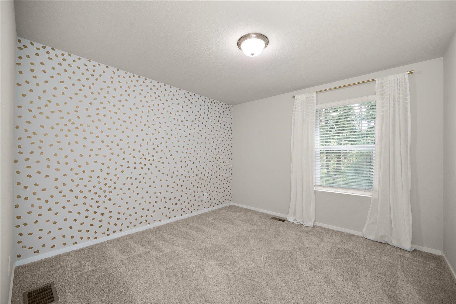 1110 E Silver Pine Rd