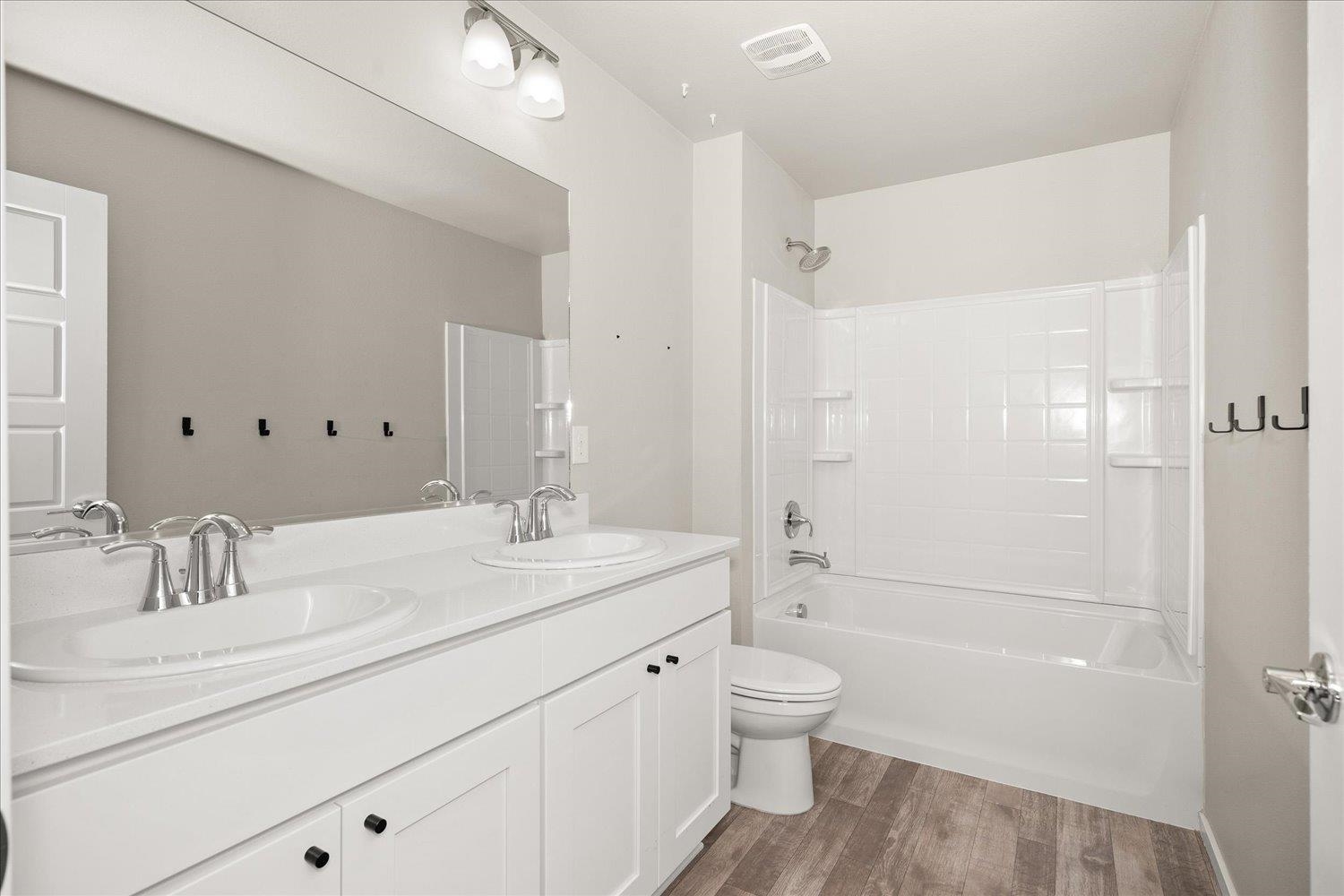 1110 E Silver Pine Rd