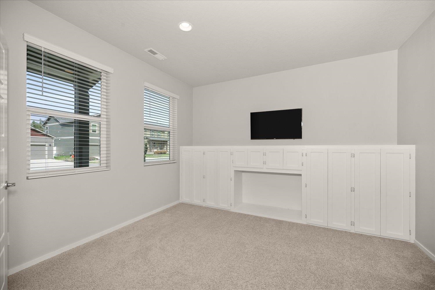 1110 E Silver Pine Rd