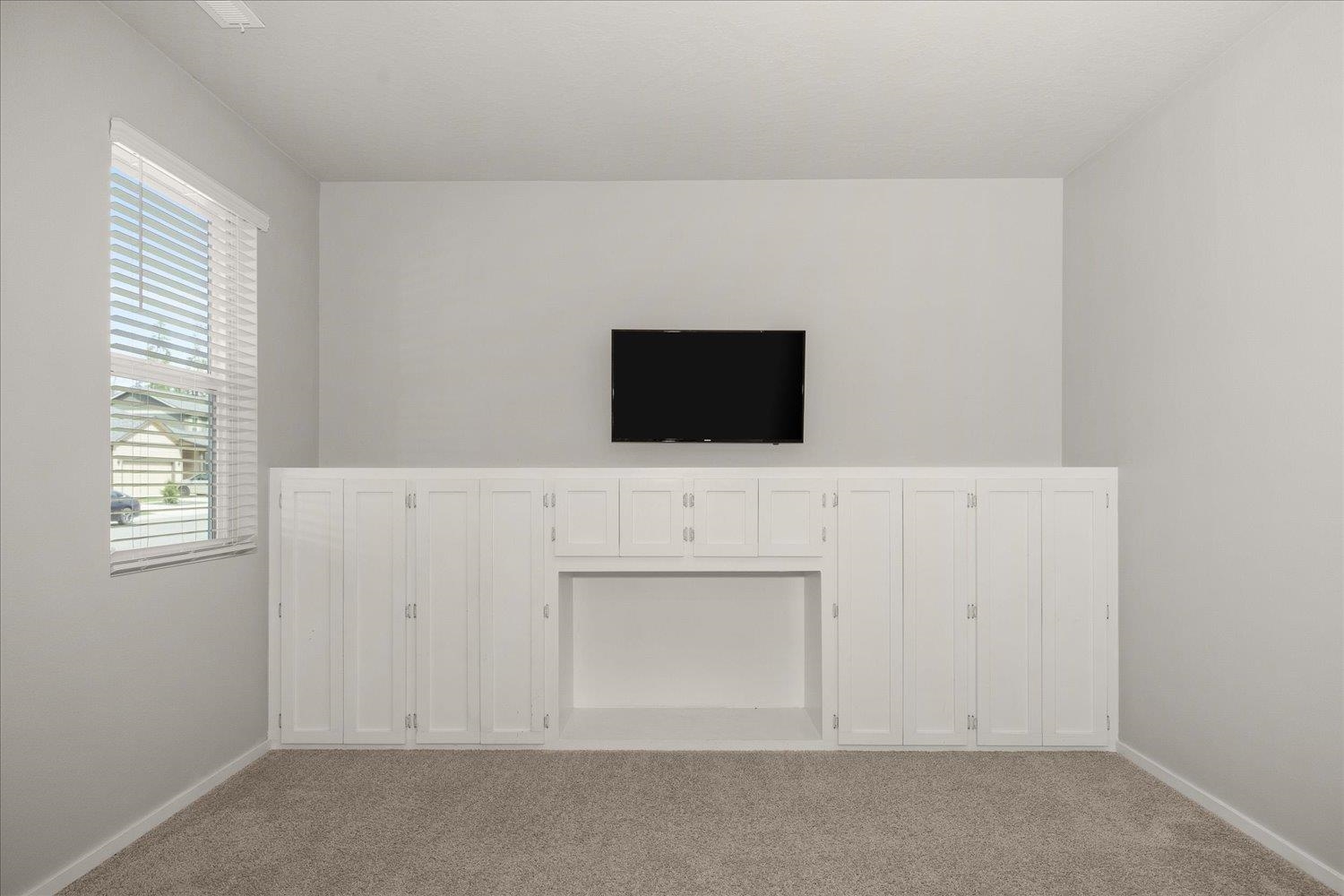 1110 E Silver Pine Rd