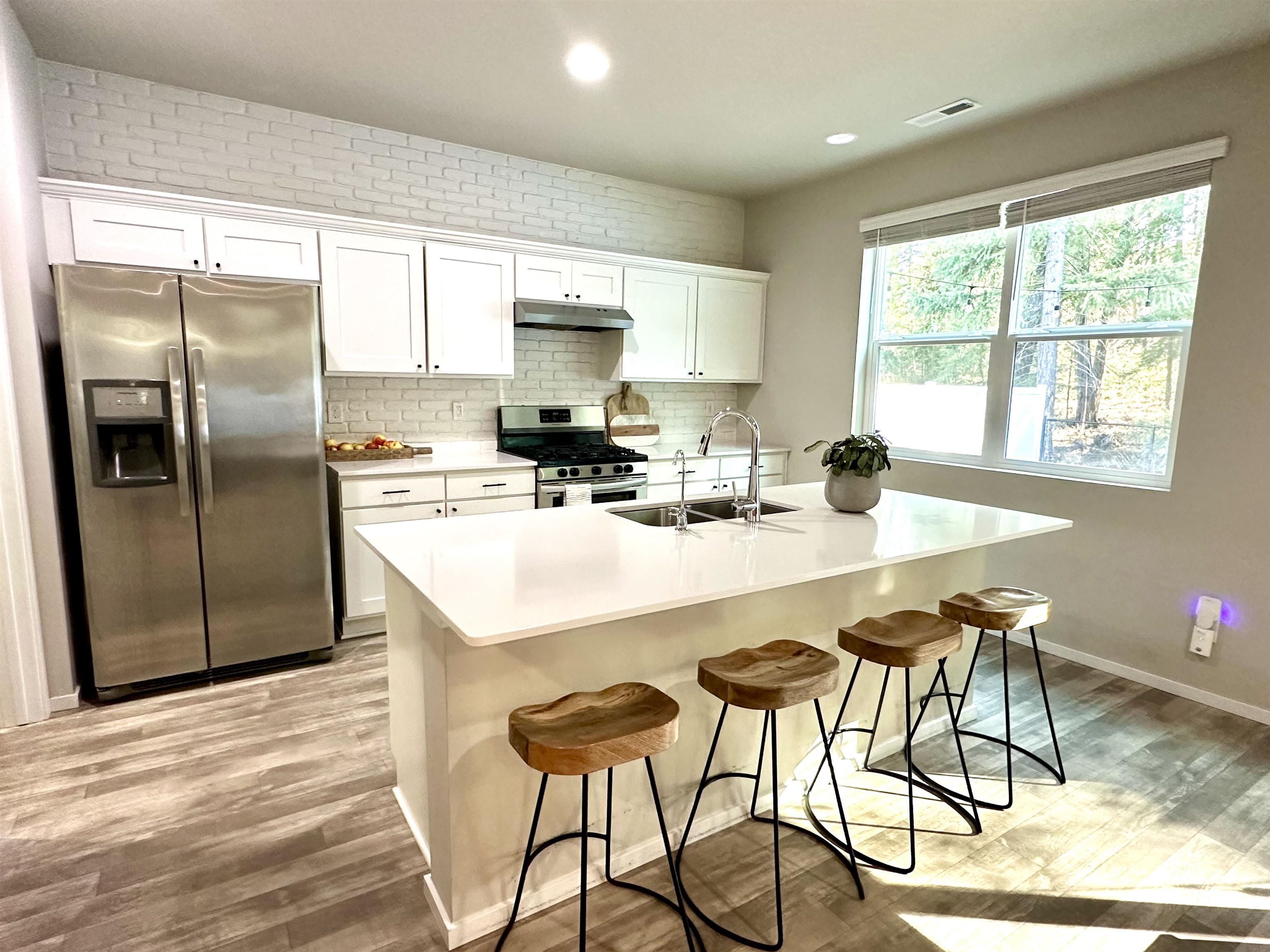 1110 E Silver Pine Rd