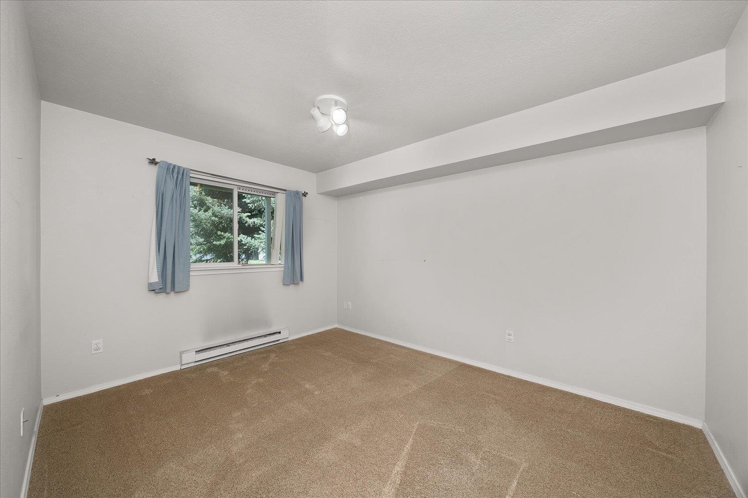 22855 E COUNTRY VISTA Dr