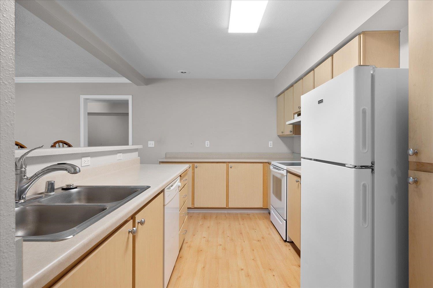 22855 E COUNTRY VISTA Dr