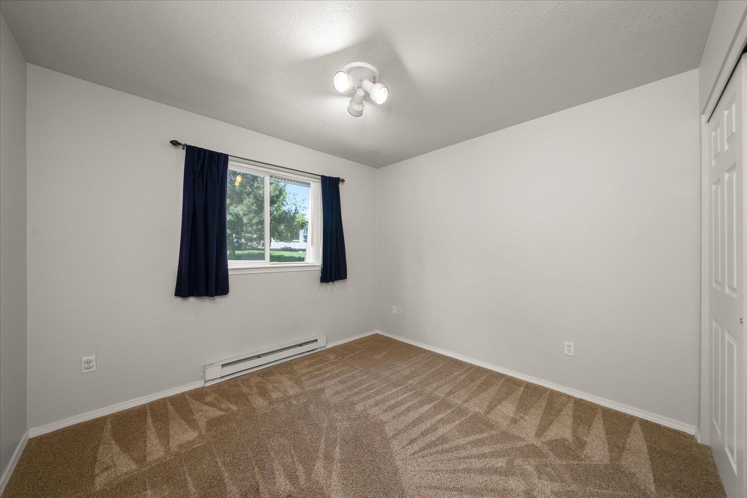 22855 E COUNTRY VISTA Dr