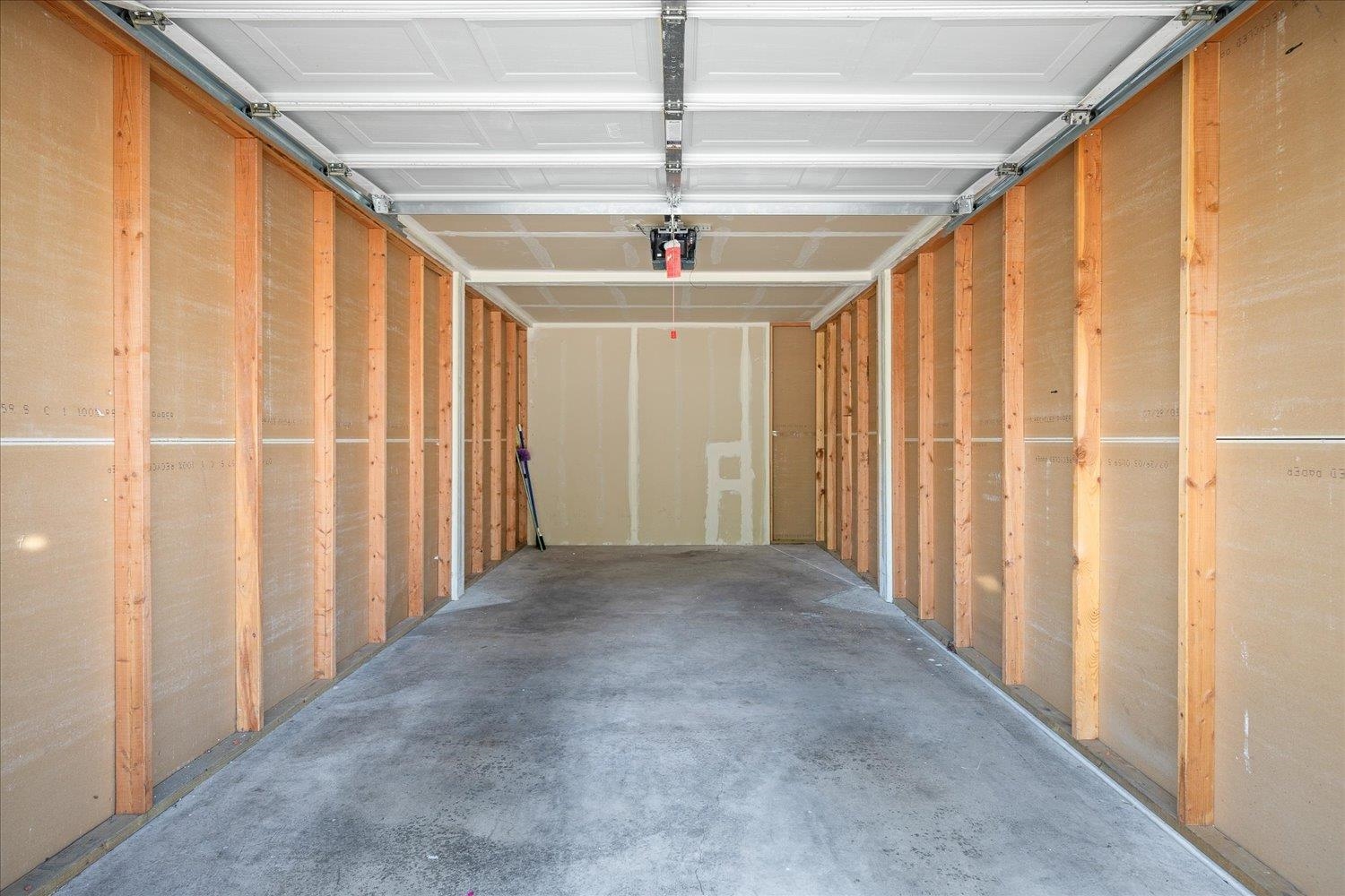 22855 E COUNTRY VISTA Dr