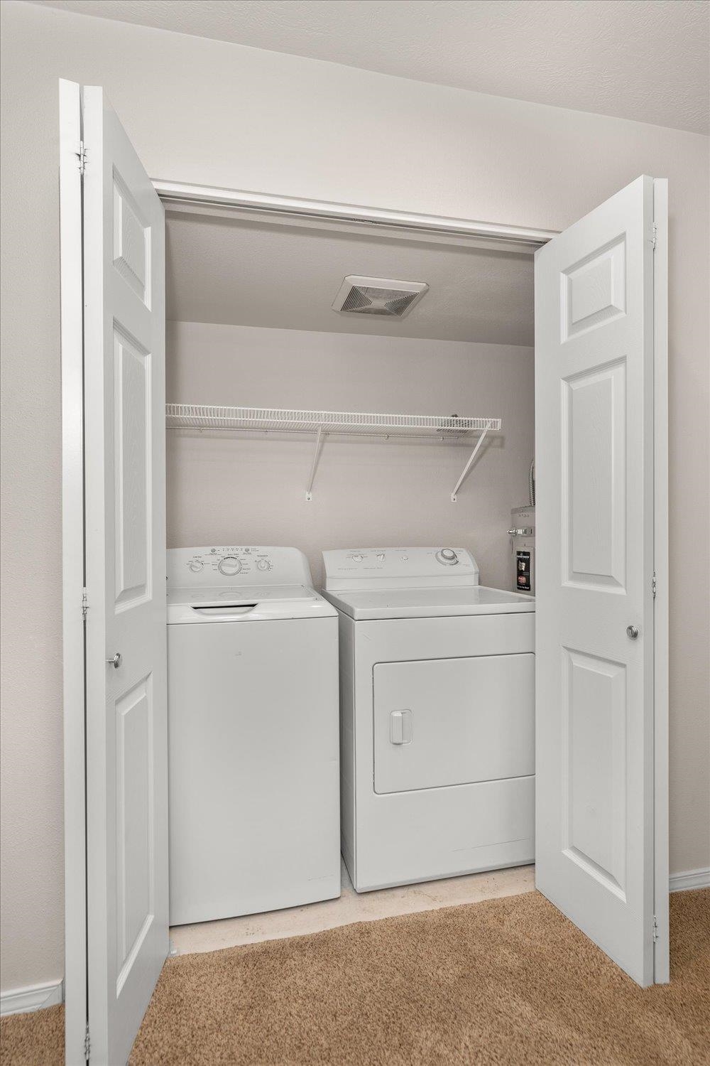 22855 E COUNTRY VISTA Dr