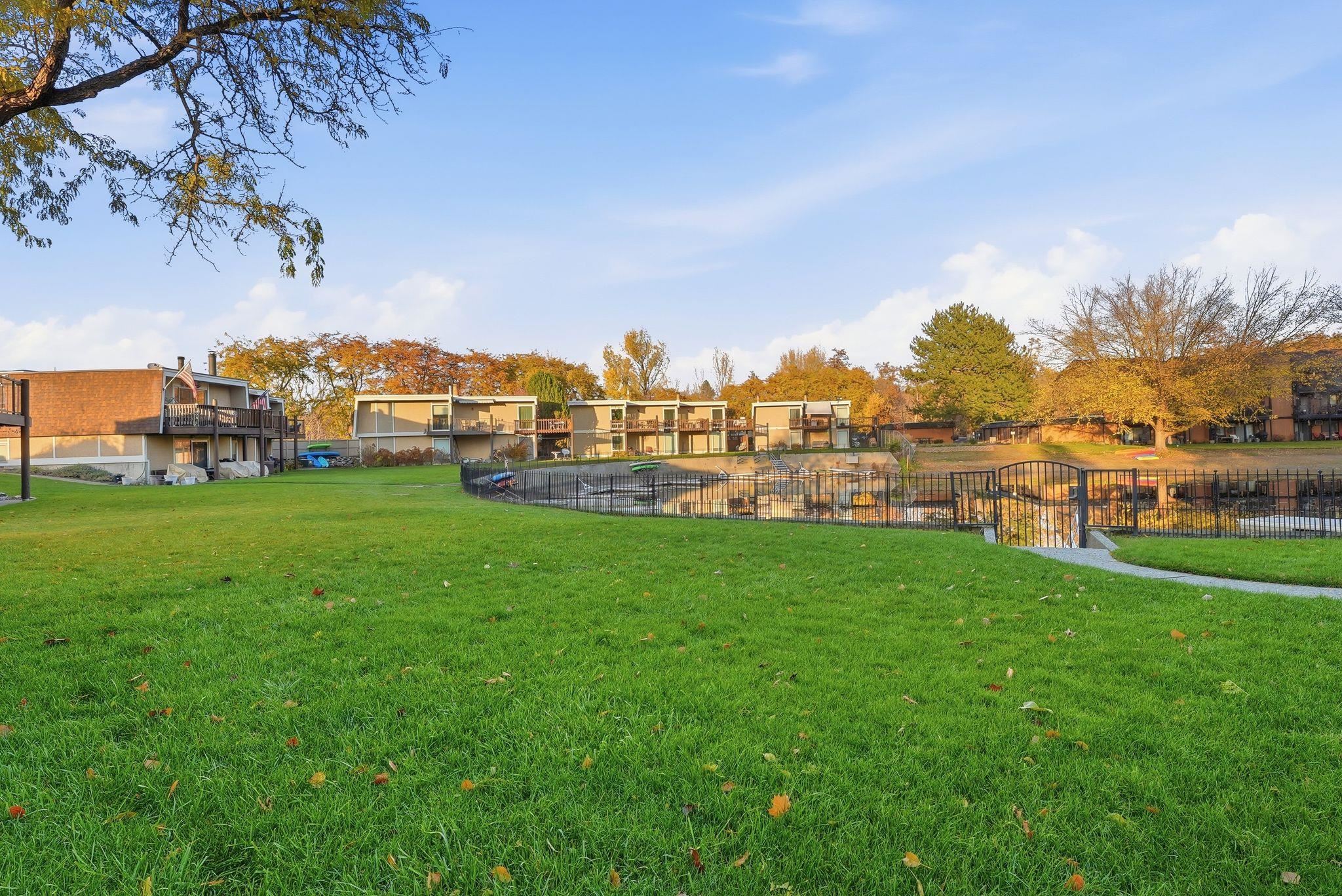 305 S Liberty Lake Rd