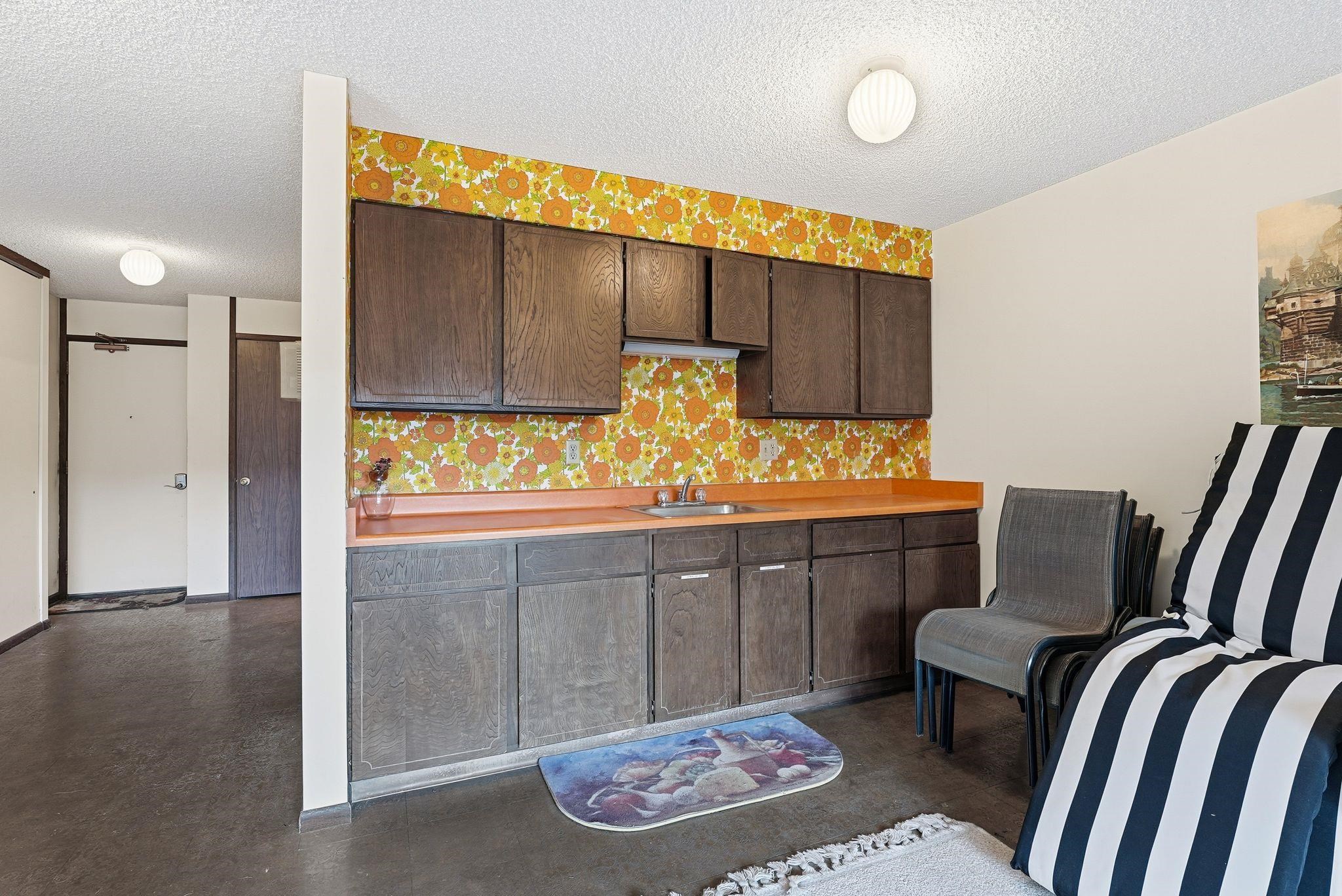 305 S Liberty Lake Rd