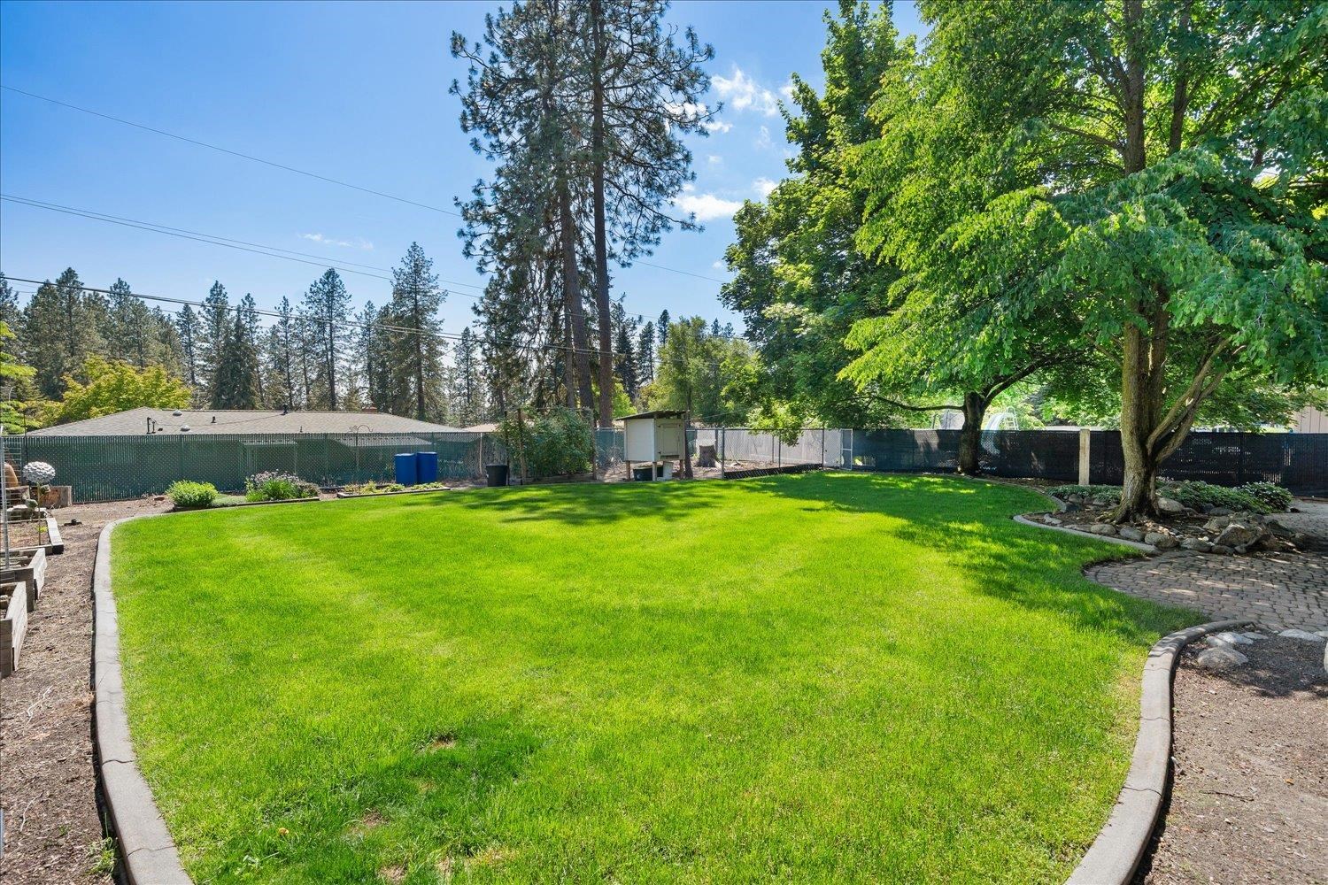 3003 W WOODSIDE Ave