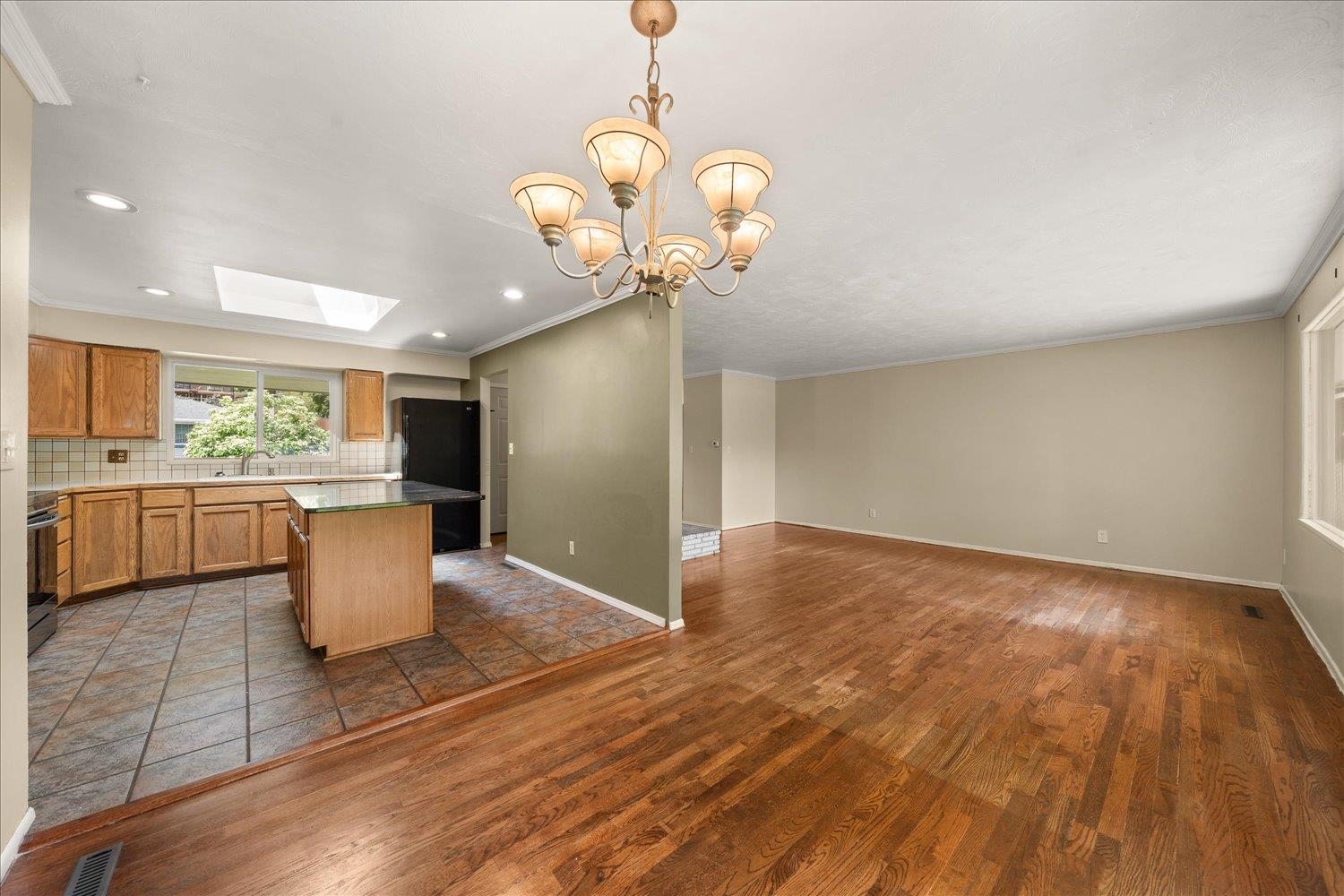 3003 W WOODSIDE Ave