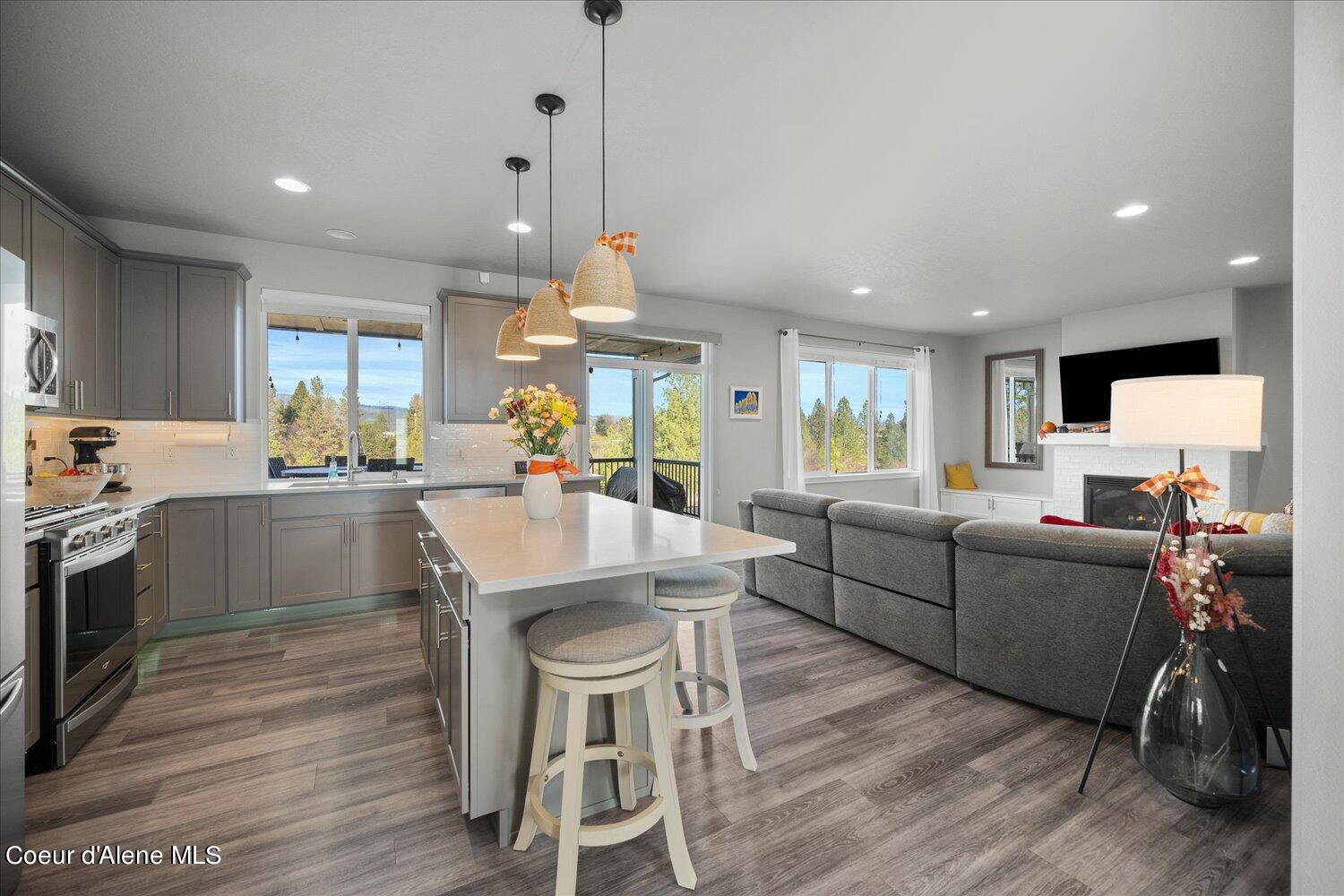 19843 E Riverwalk Ave