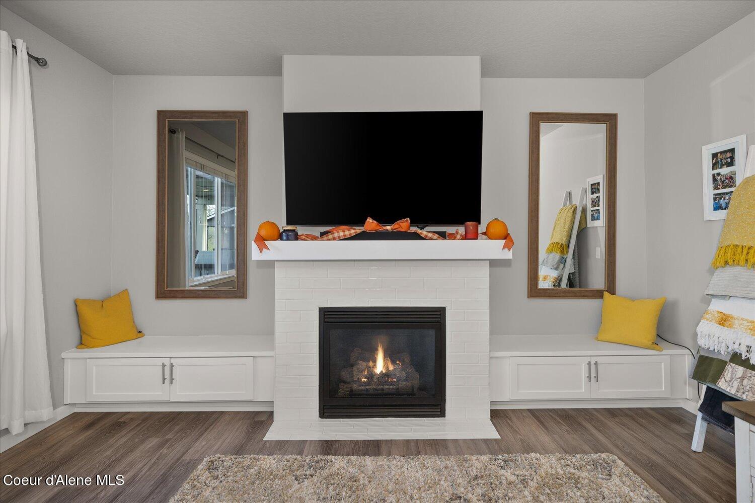 19843 E Riverwalk Ave