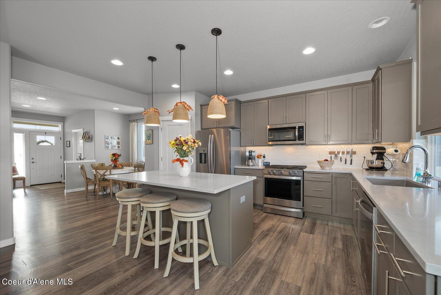 19843 E Riverwalk Ave