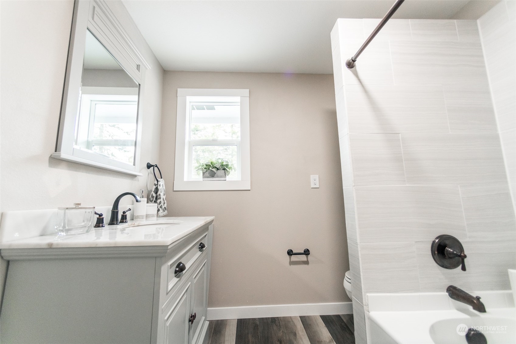 4820 176th Avenue SW