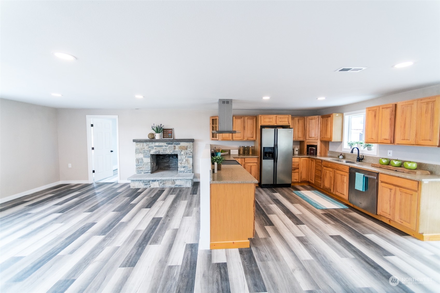 4820 176th Avenue SW