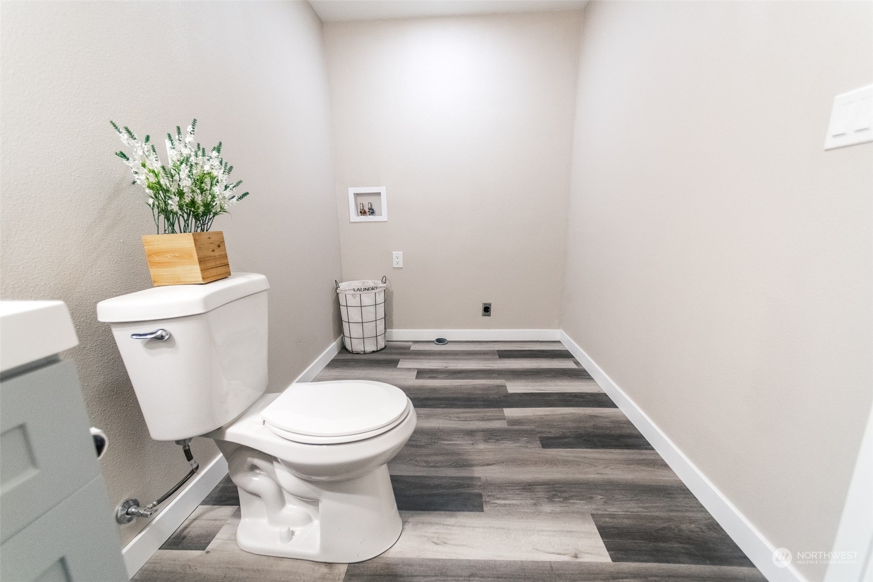 4820 176th Avenue SW