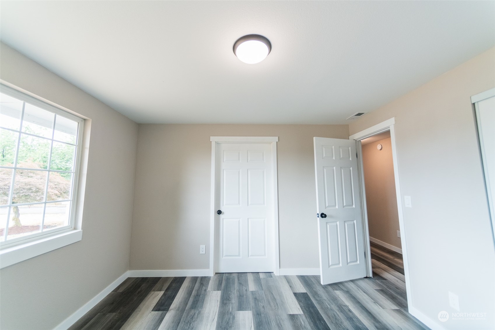 4820 176th Avenue SW