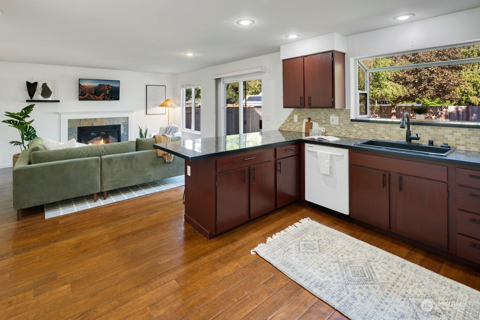 14915 Sykes Drive SE