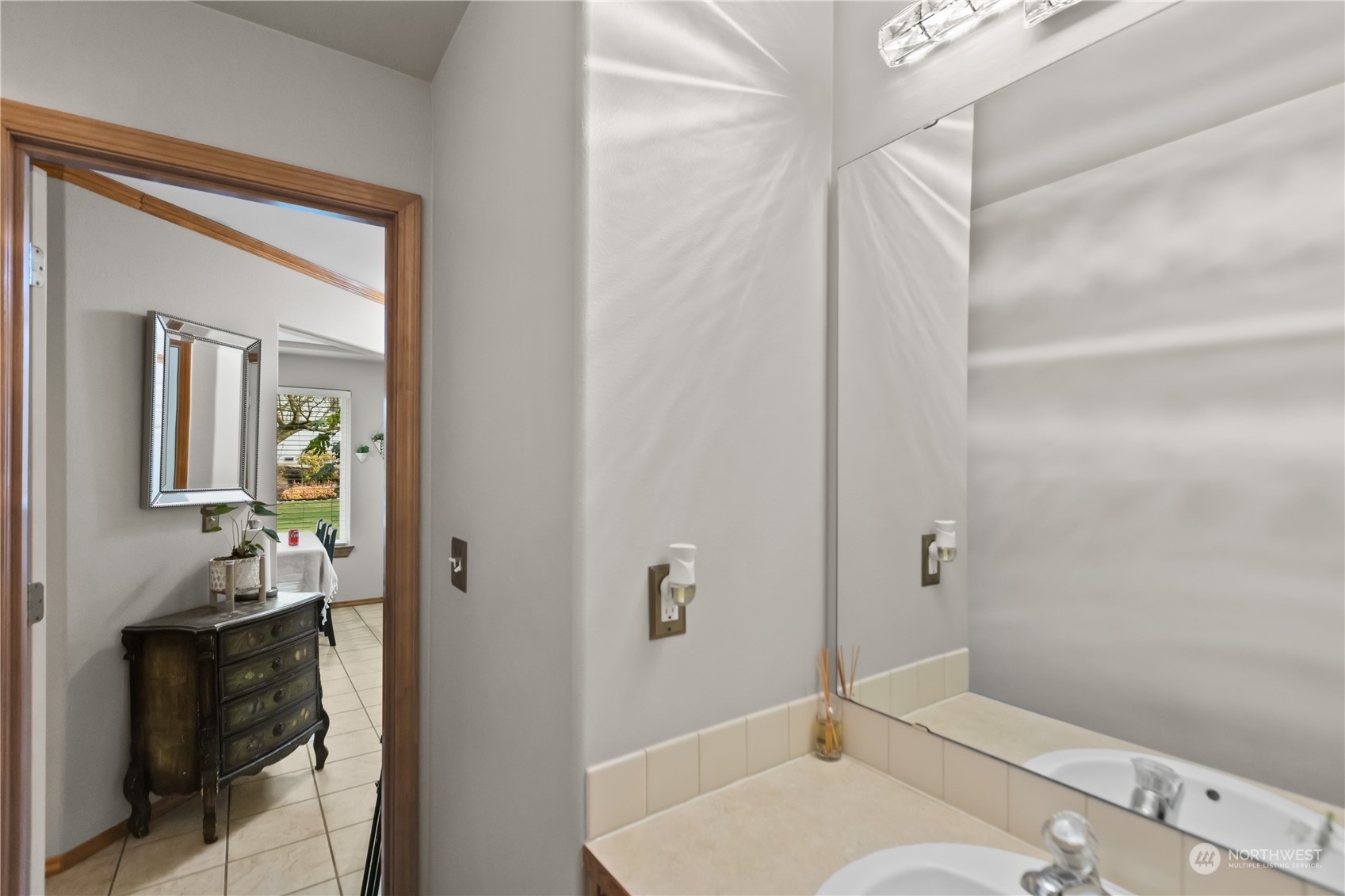 2621 Russell Way Unit: B