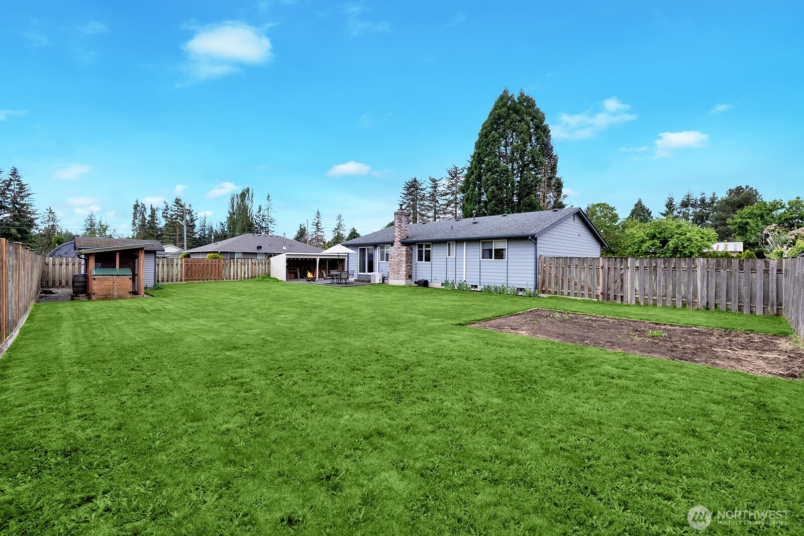 5225 138th Street NE