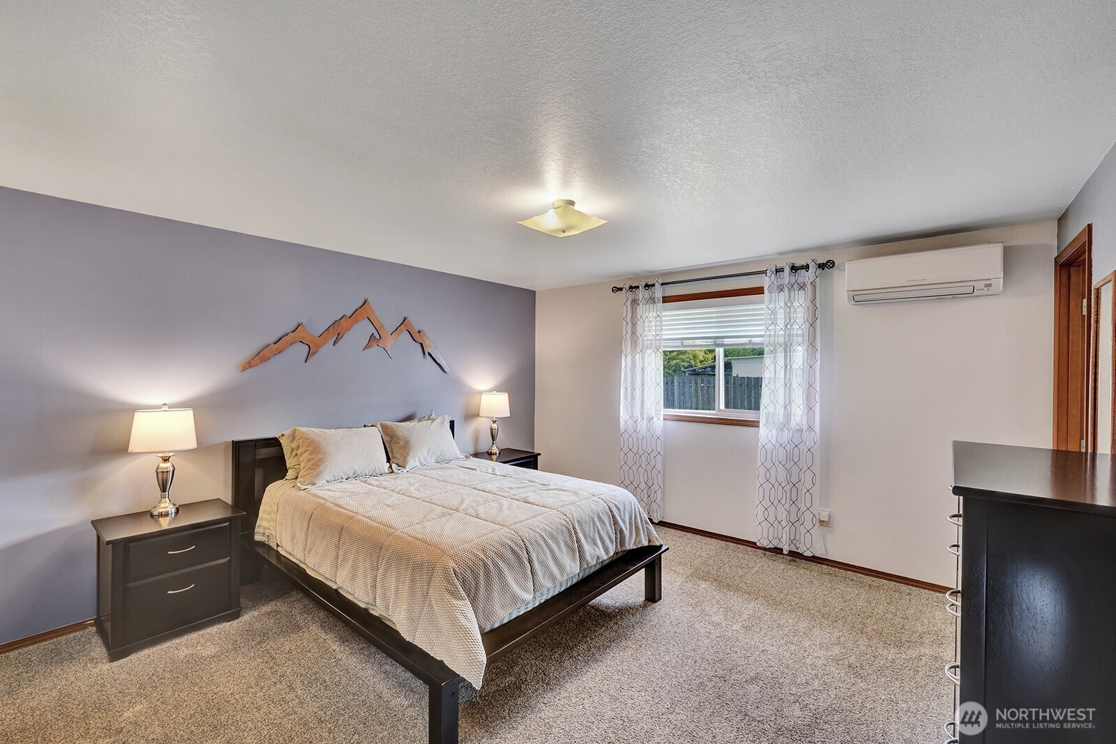 5225 138th Street NE