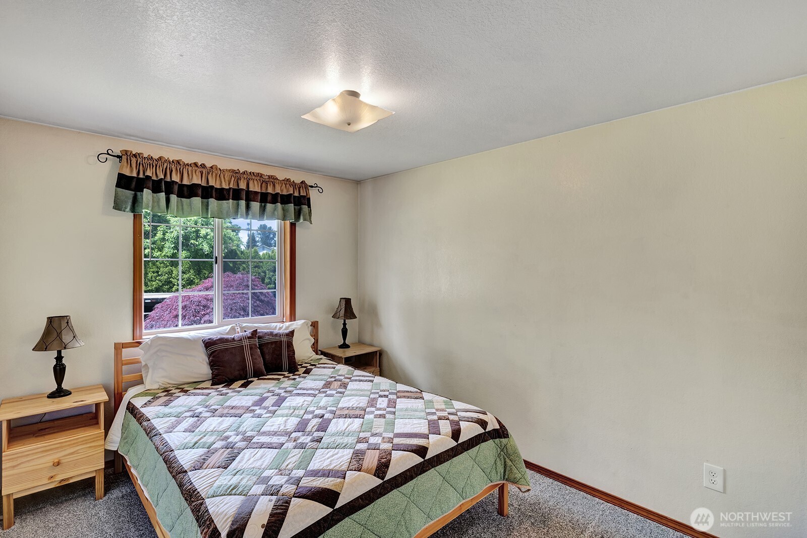 5225 138th Street NE