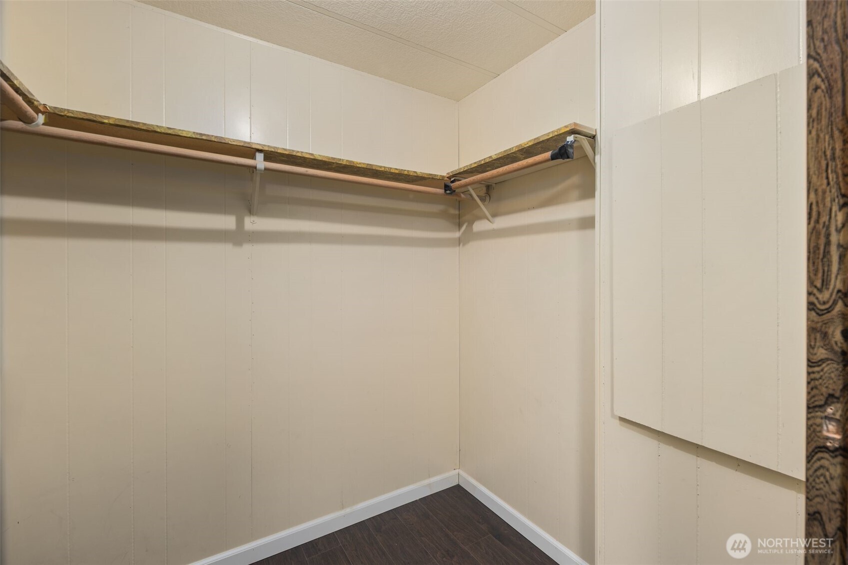 23708 Locust Way Unit: 22B