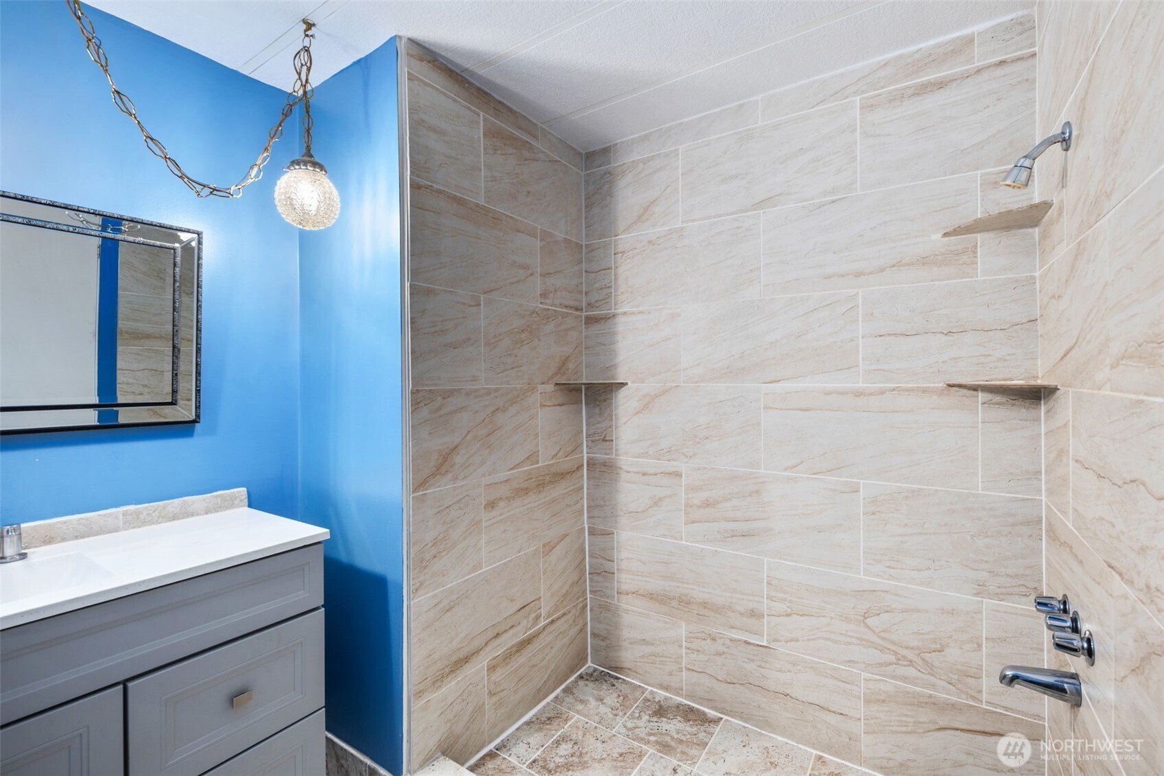 23708 Locust Way Unit: 22B