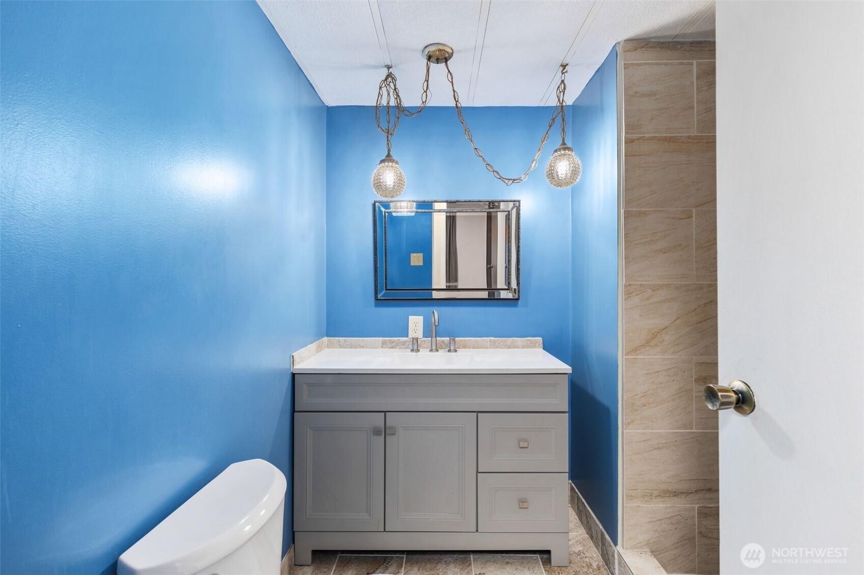 23708 Locust Way Unit: 22B