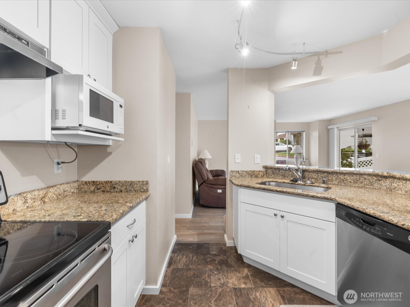 15415 35th Avenue W Unit: G101