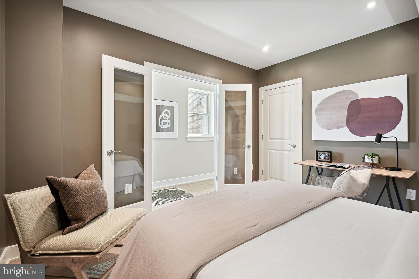 1425 RHODE ISLAND AVENUE NW Unit: 71