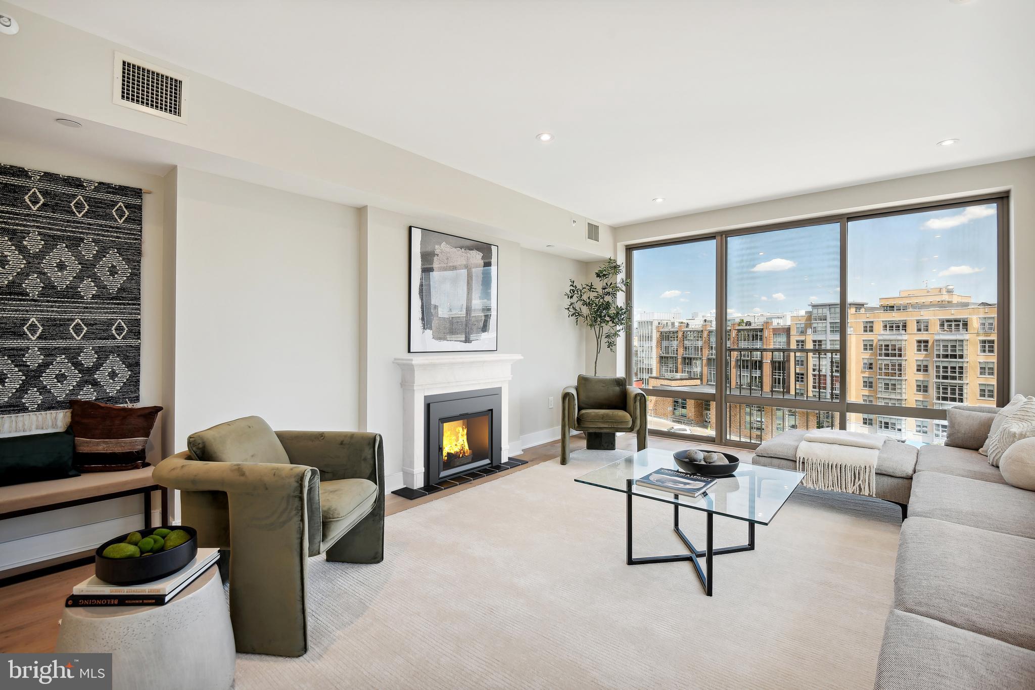 1425 RHODE ISLAND AVENUE NW Unit: 71