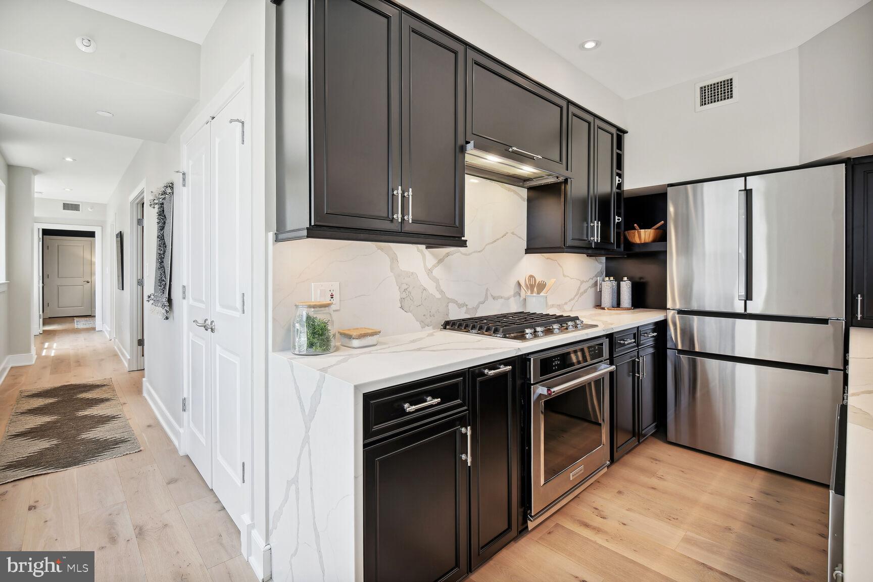 1425 RHODE ISLAND AVENUE NW Unit: 71